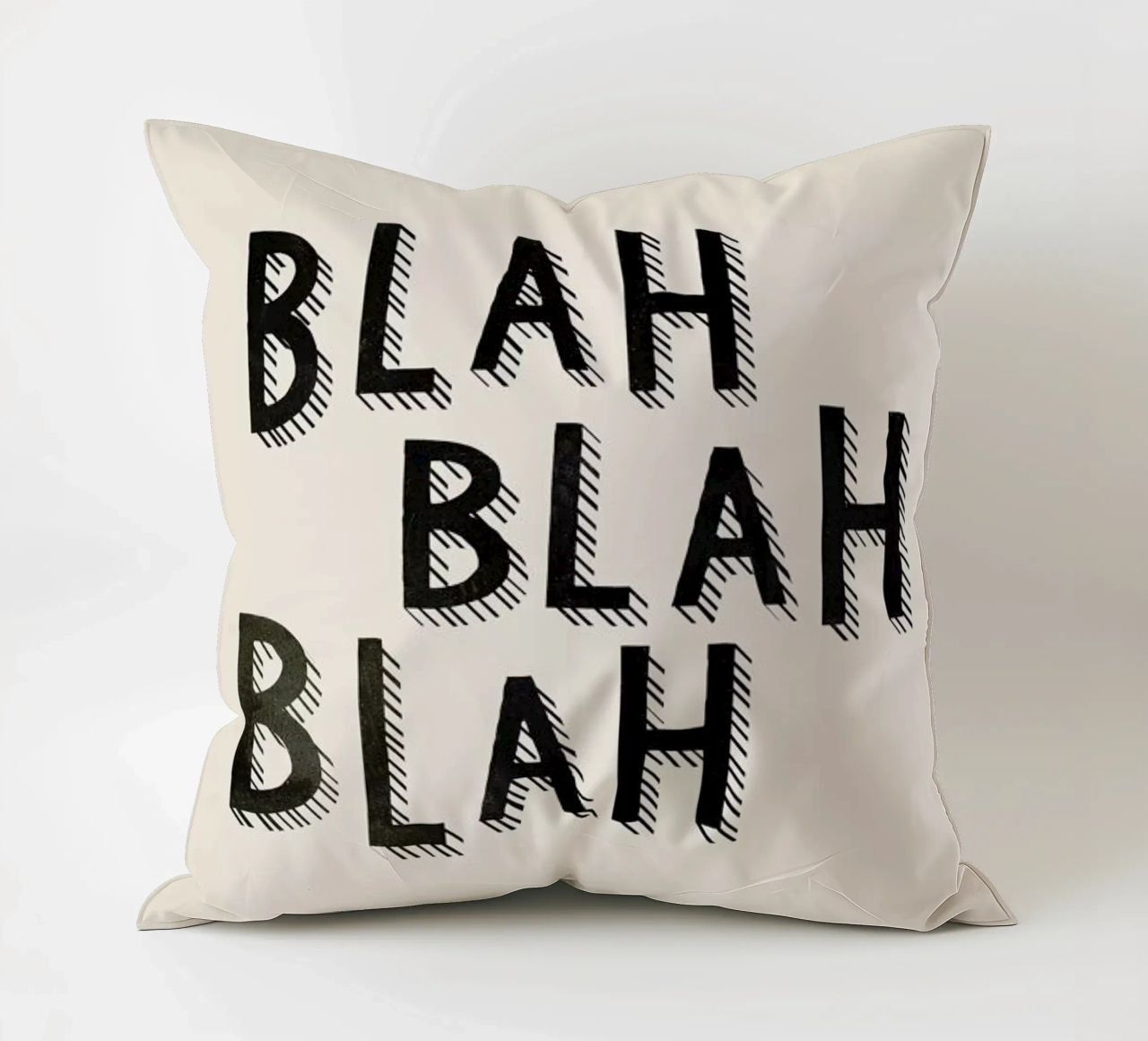 Blah Blah Blah cuscino da Kind of Style