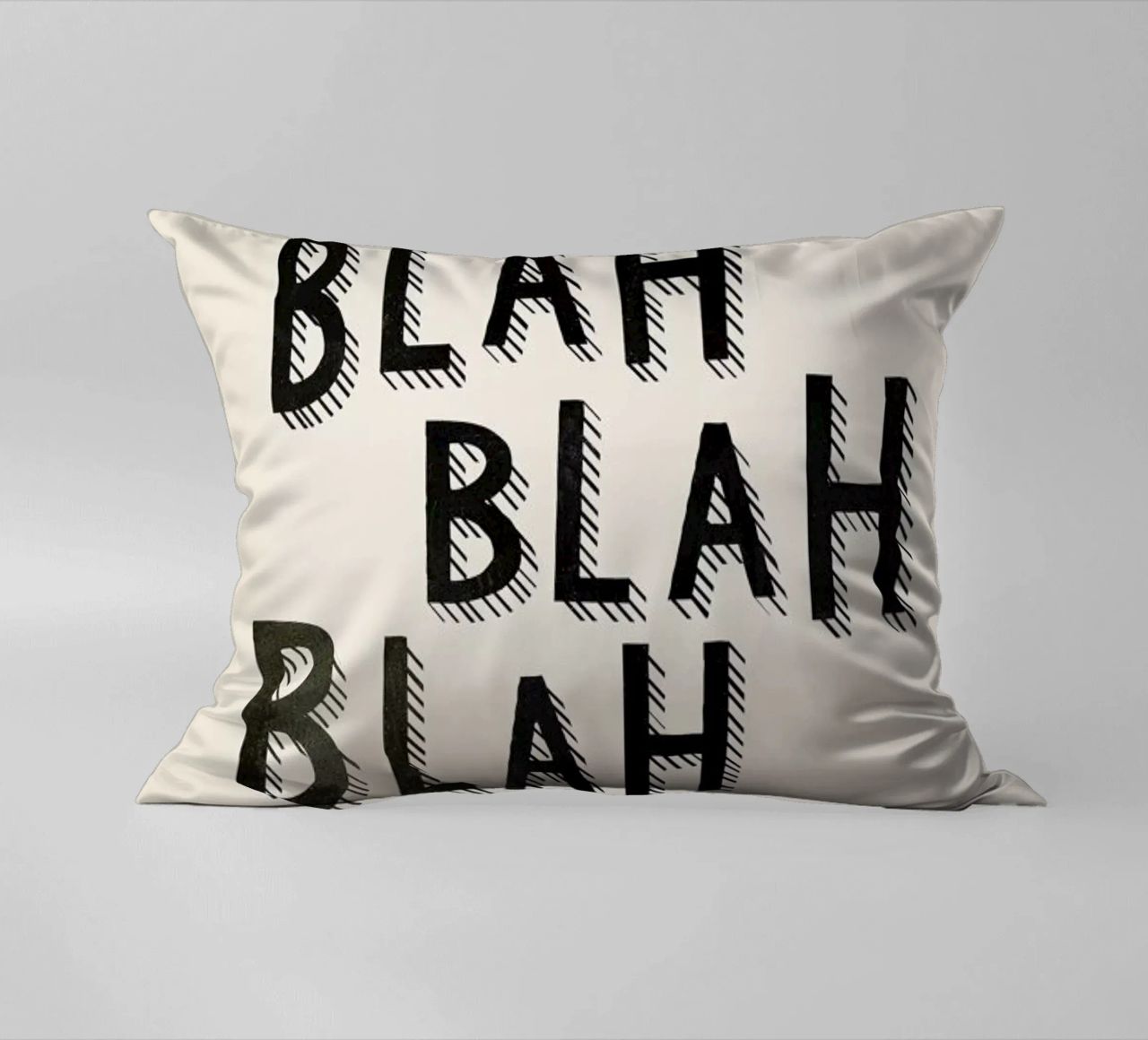 Blah Blah Blah cuscino da Kind of Style