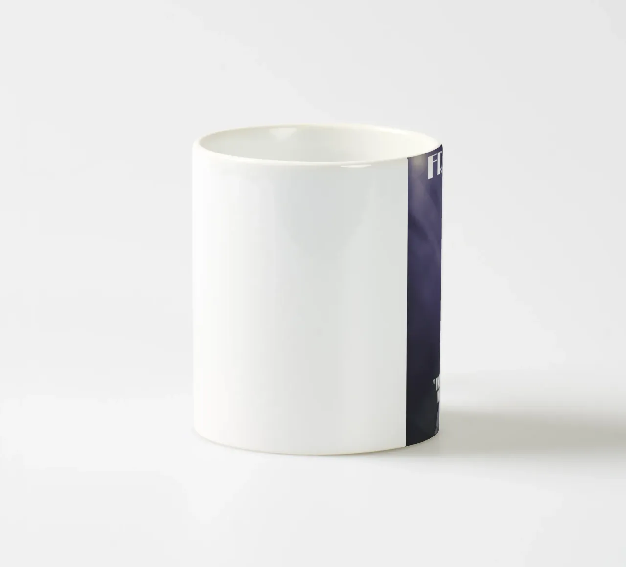 Non sarò una rockstar, sarò una leggenda tazza in ceramica da Gunawan Rb