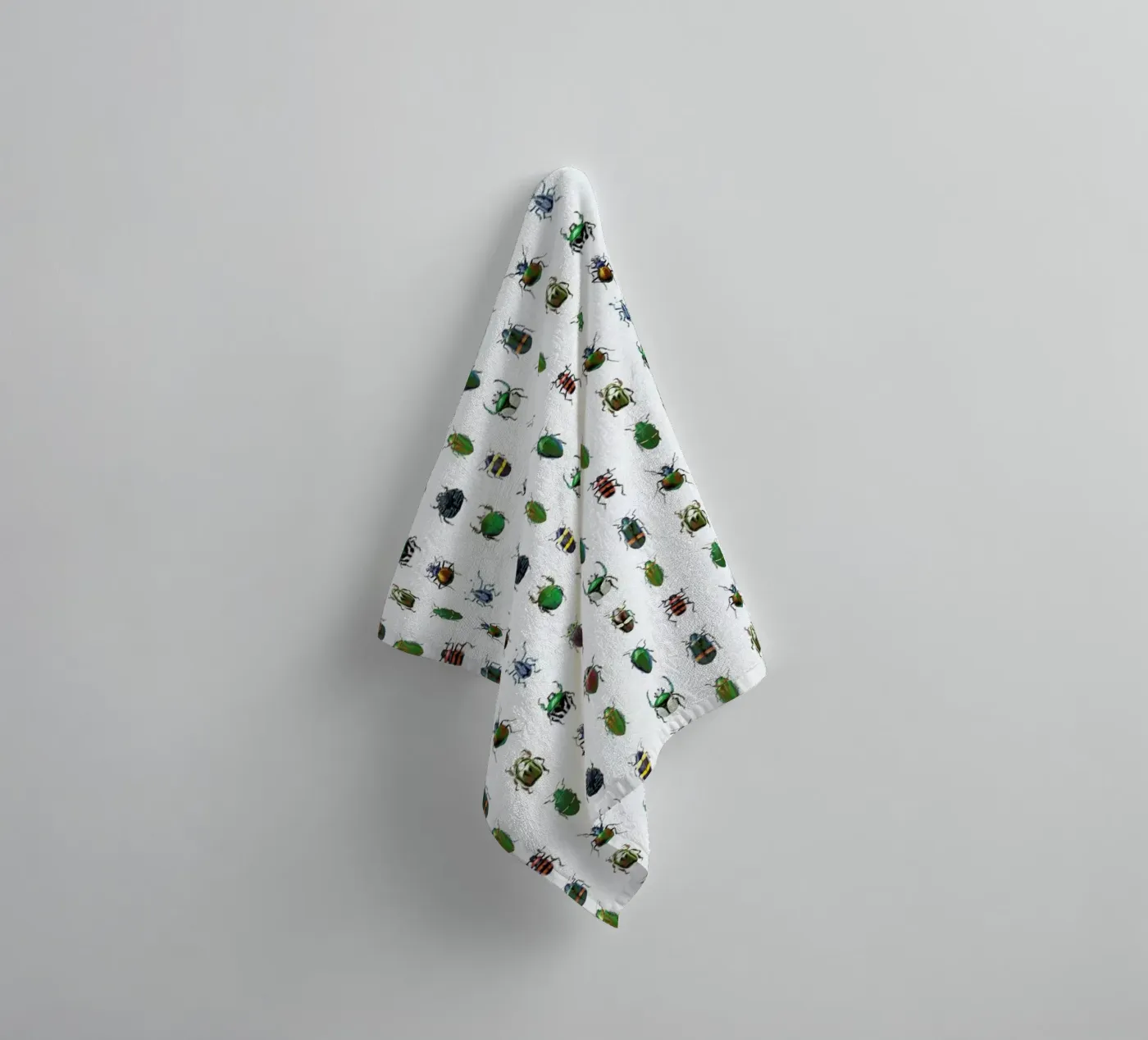 Beetles badhanddoek van Curious Collections by Marielle Leenders