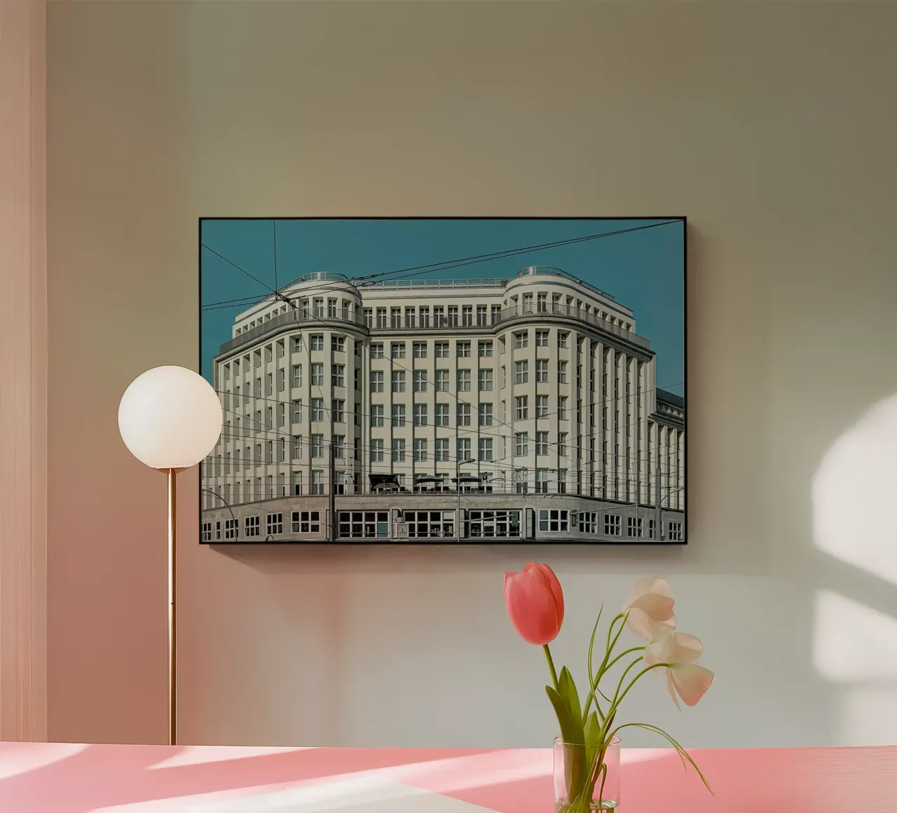 Soho House plexiglass da Michael Belhadi