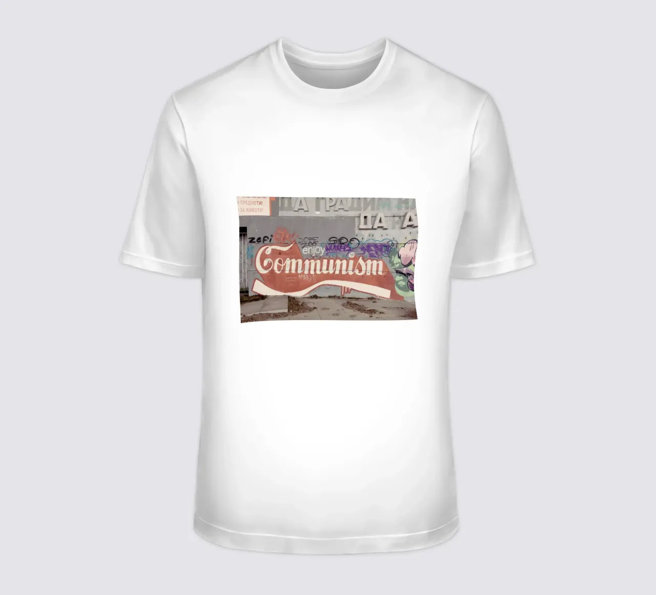 Enjoy Communism t-shirt da Marc Schulthess