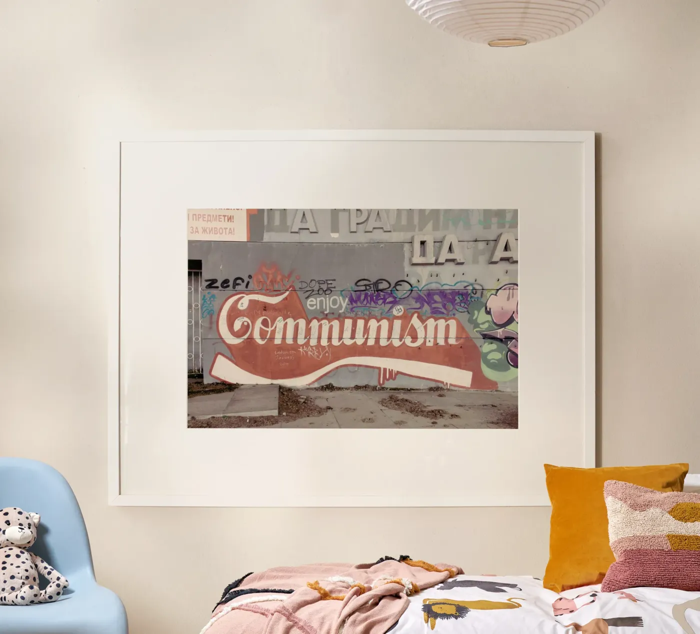 Enjoy Communism poster da Marc Schulthess