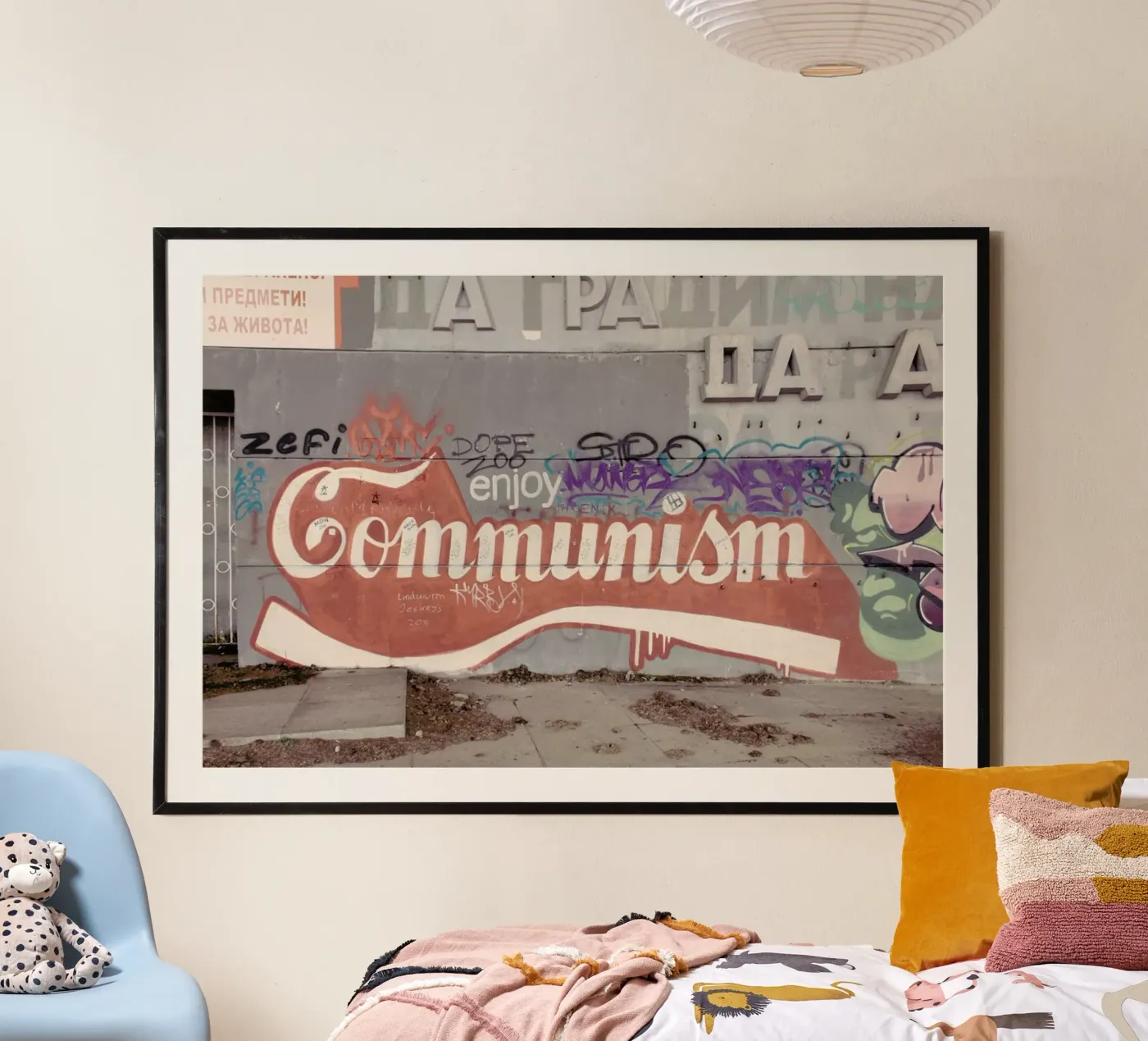 Enjoy Communism poster da Marc Schulthess