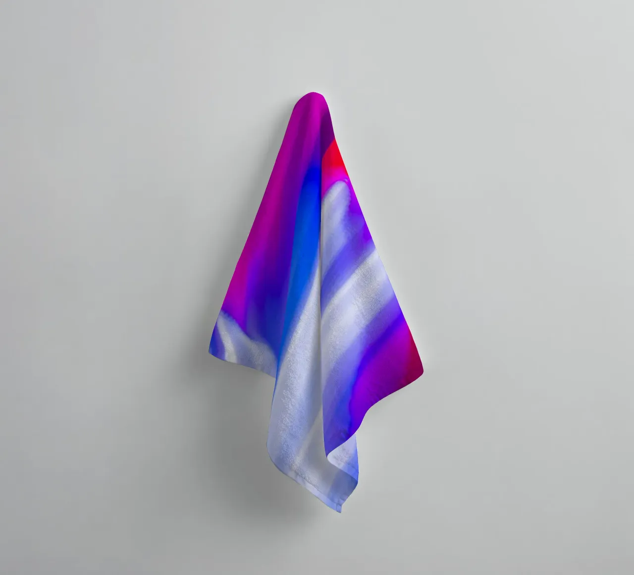 Lichter der Stadt towel by Flo Klein
