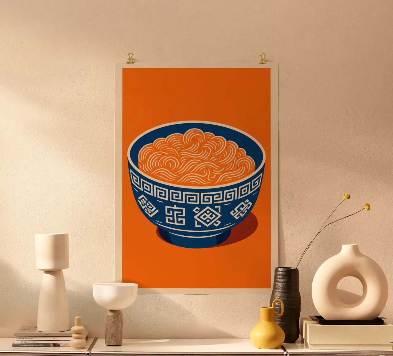 Ramen Art - Japanse noedelsoep in pop-artstijl poster met houten frame van Studio Mooodz