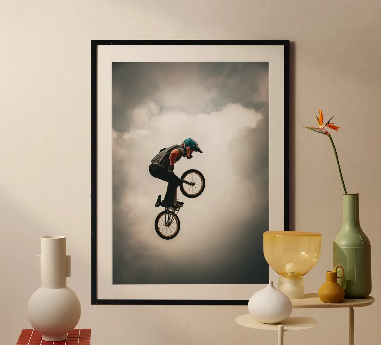 BMX Biker poster con telaio in plastica da Flo Klein