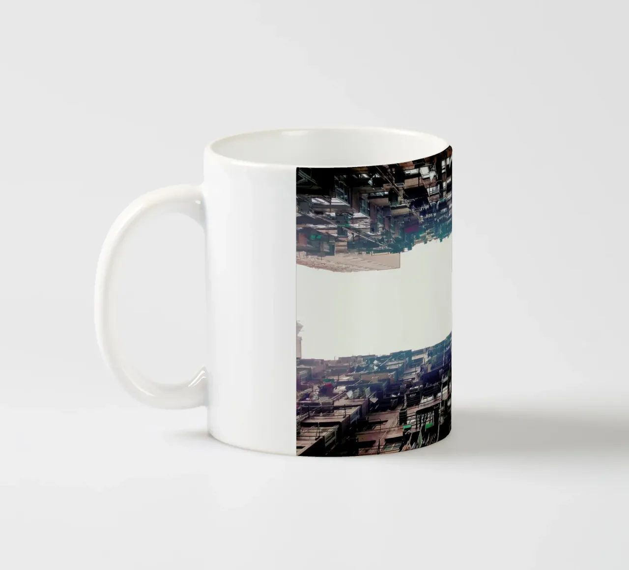 Hong Kong Quarry Bay tazza in ceramica da Marc Schulthess