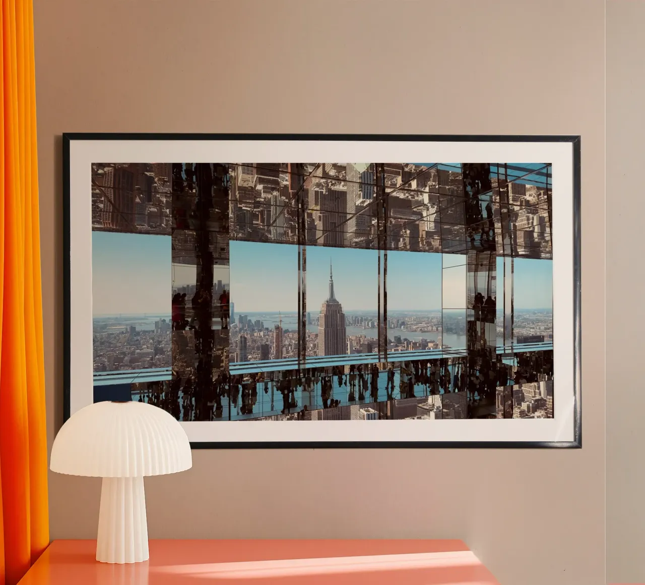 New York Empire State Building poster con telaio in plastica da Flo Klein