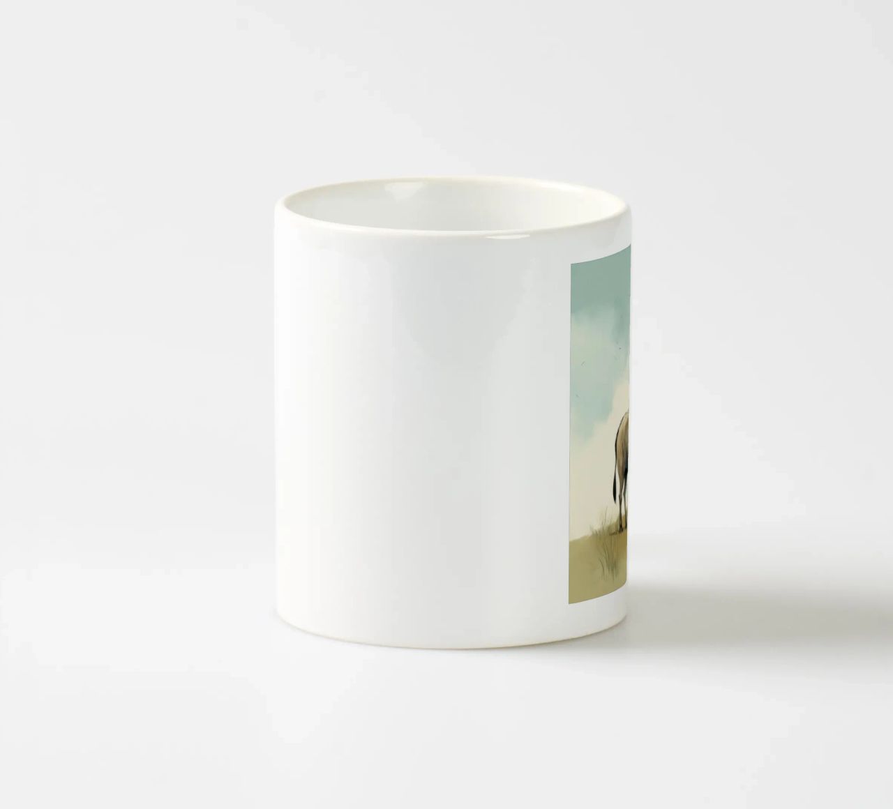 Minimal Wildebeest 1 tazza in ceramica da Minimal Animal Art