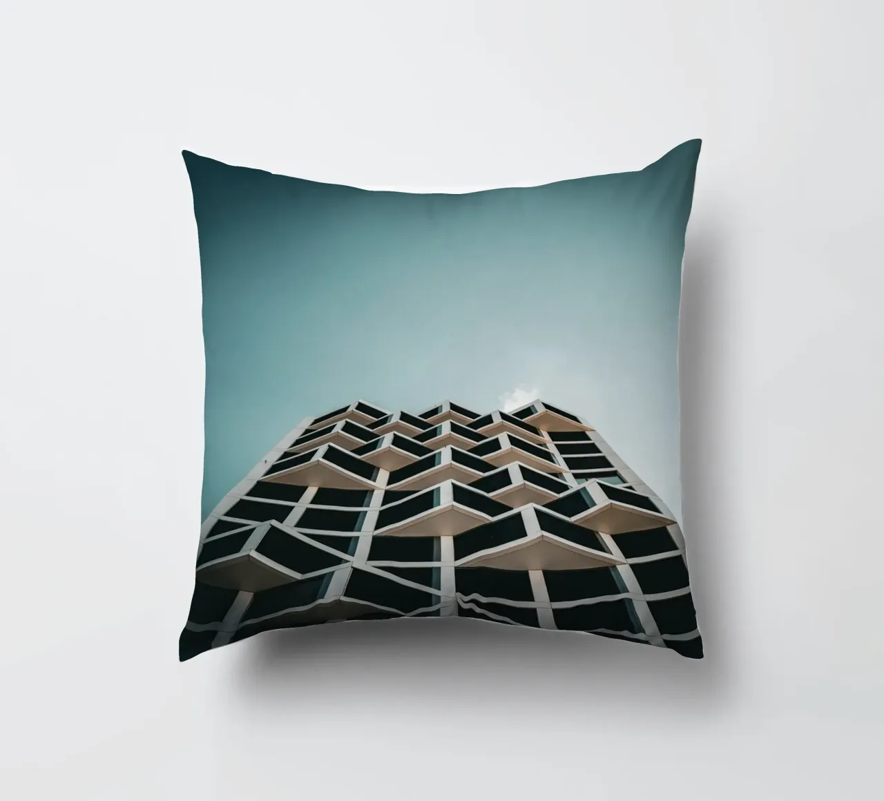 Abstract Architecture kussen van Flo Klein