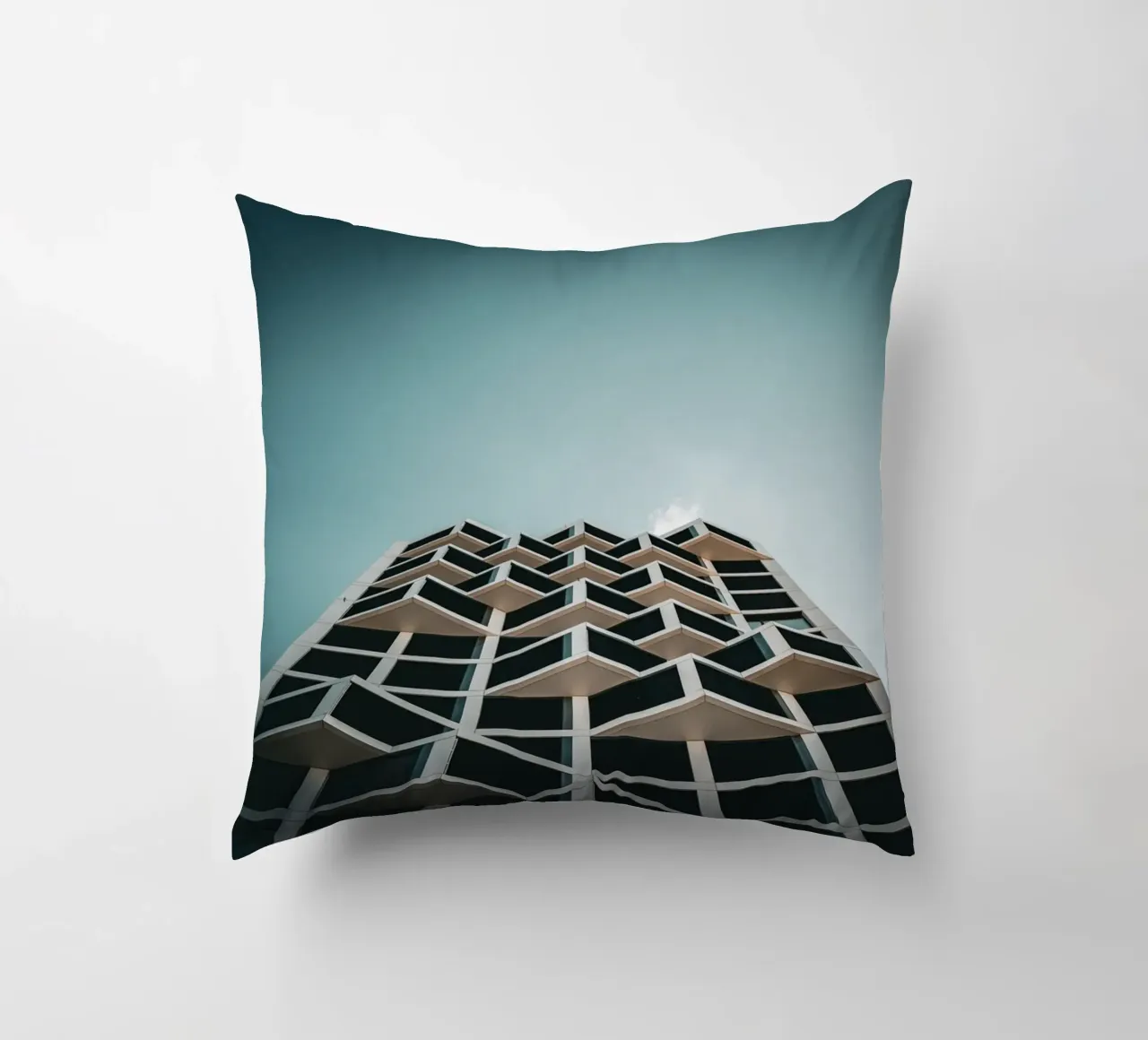Abstract Architecture cuscino da Flo Klein