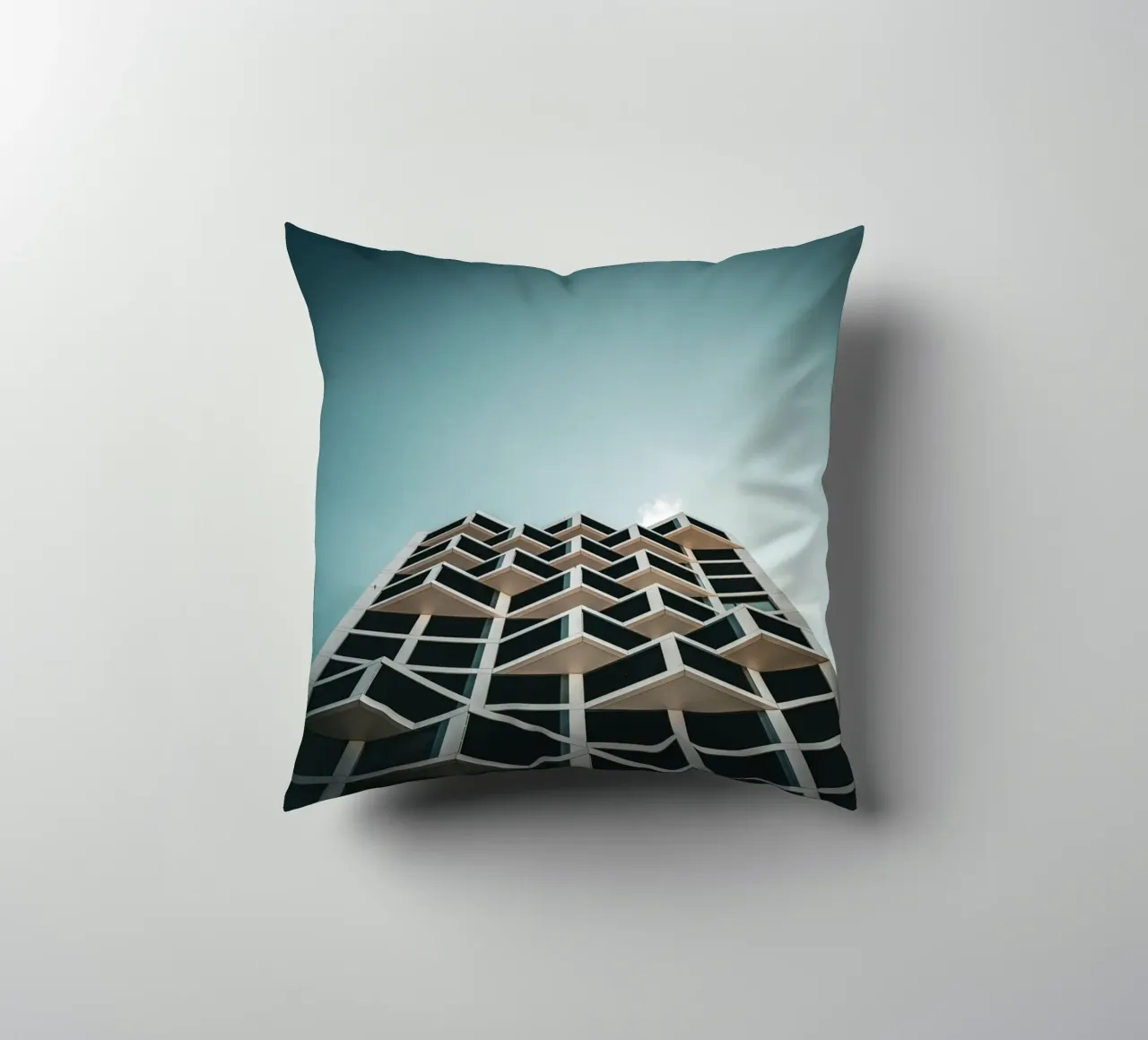 Abstract Architecture cuscino da Flo Klein