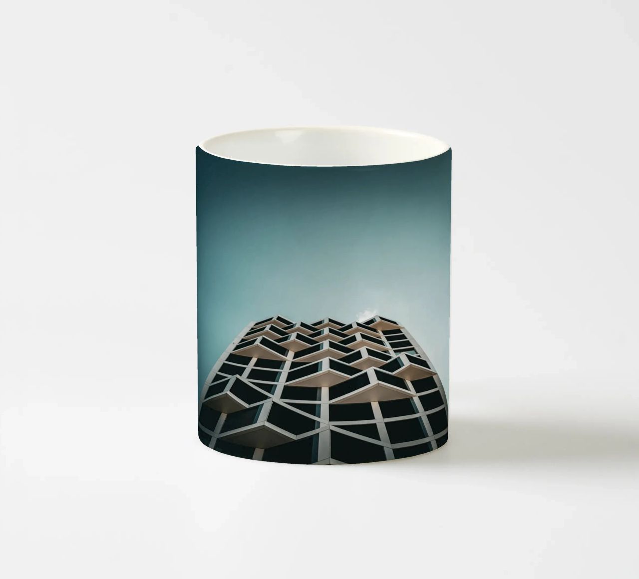 Abstract Architecture tazza in ceramica da Flo Klein