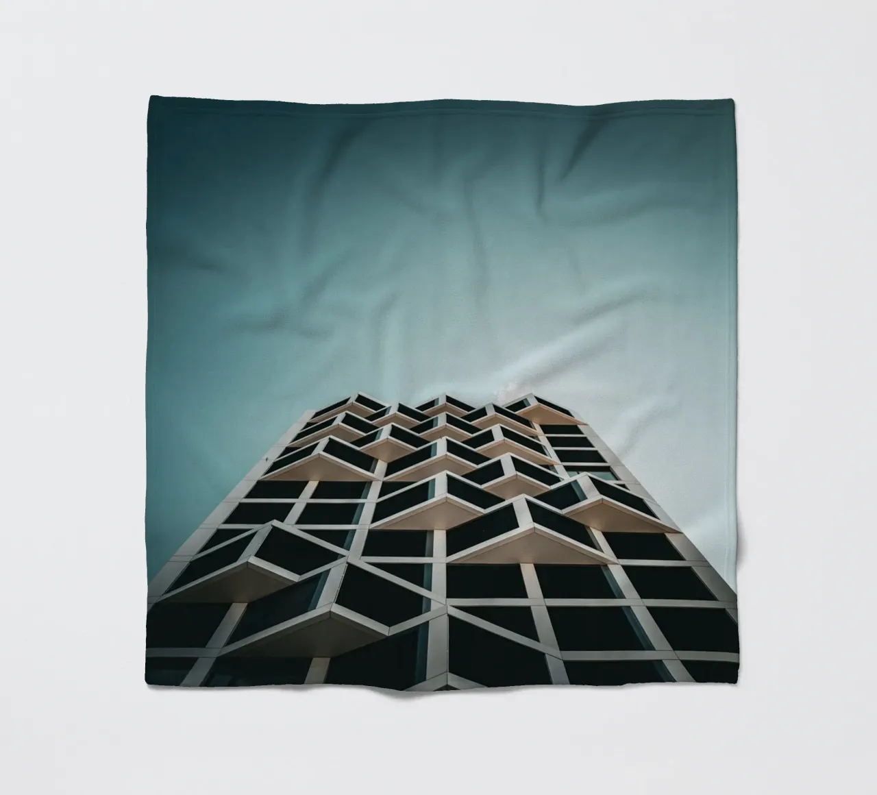 Abstract Architecture coperta in pile da Flo Klein