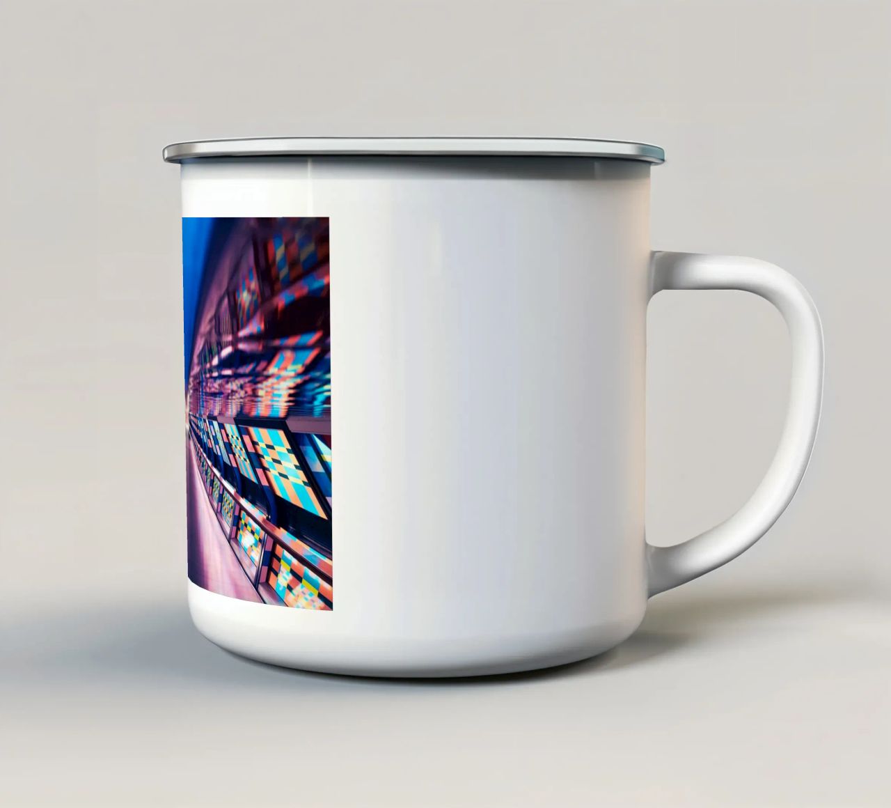 Timetunnel 2.0 tazza in smalto da Flo Klein
