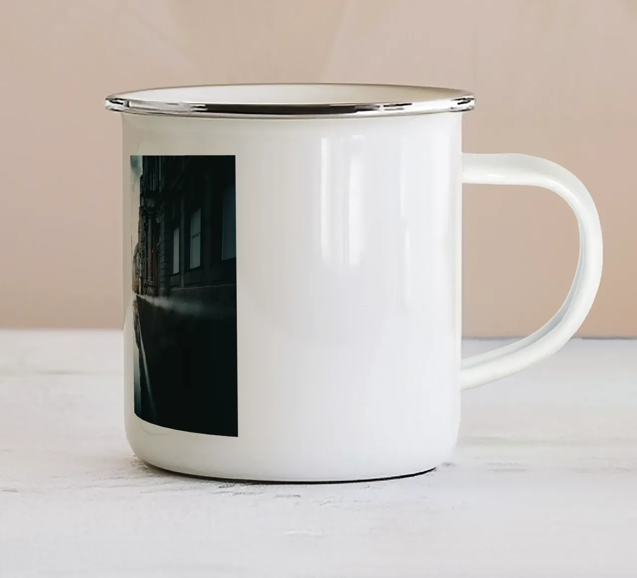 München tazza in smalto da Flo Klein