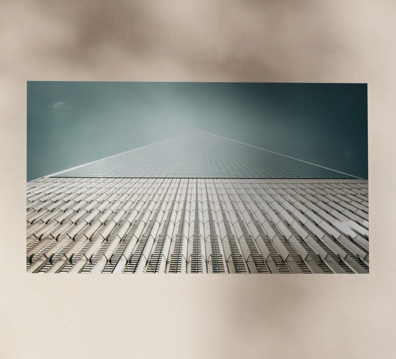 Ground Zero one pellicola backlit da Flo Klein