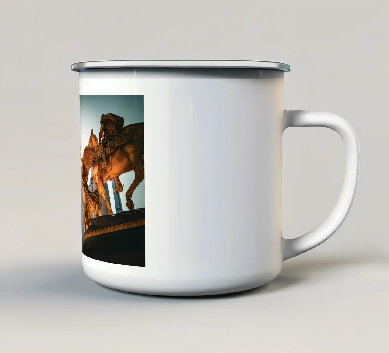 New York tazza in smalto da Flo Klein