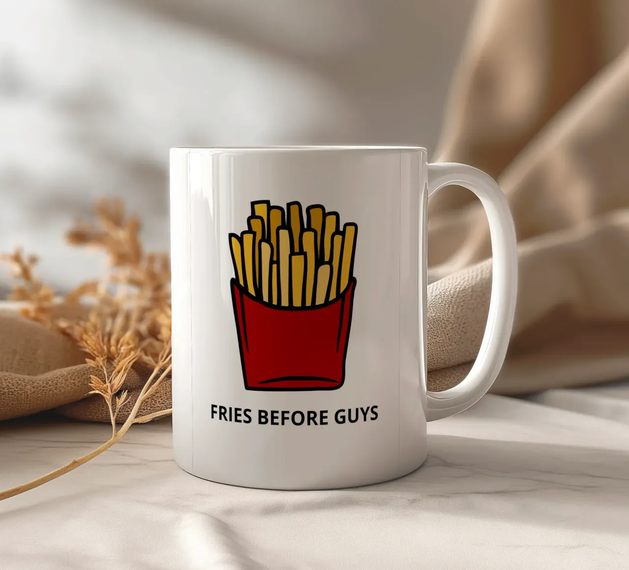FRIES BEFORE GUYS tazza in ceramica da LisaArtes