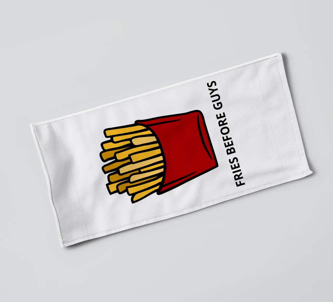 FRIES BEFORE GUYS asciugamano da bagno da LisaArtes