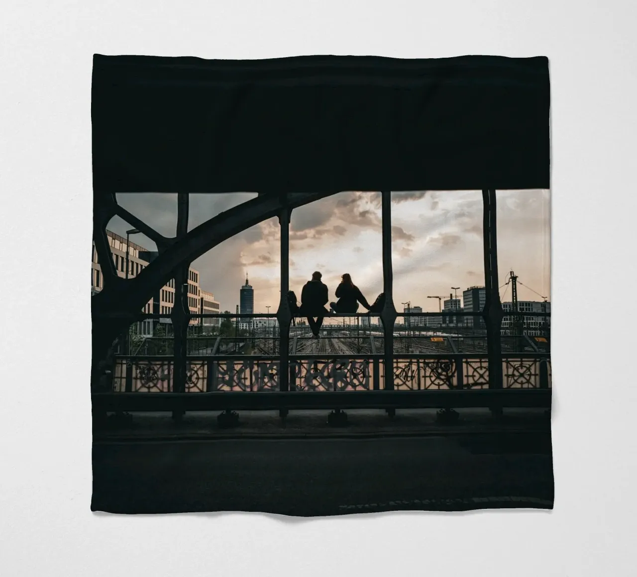 München Hackerbrücke coperta in pile da Flo Klein