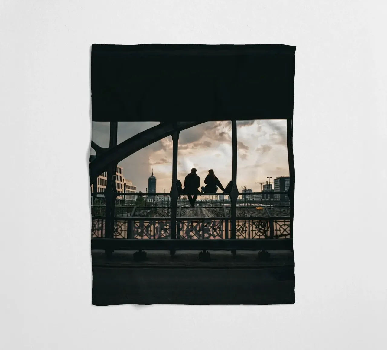 München Hackerbrücke coperta in pile da Flo Klein