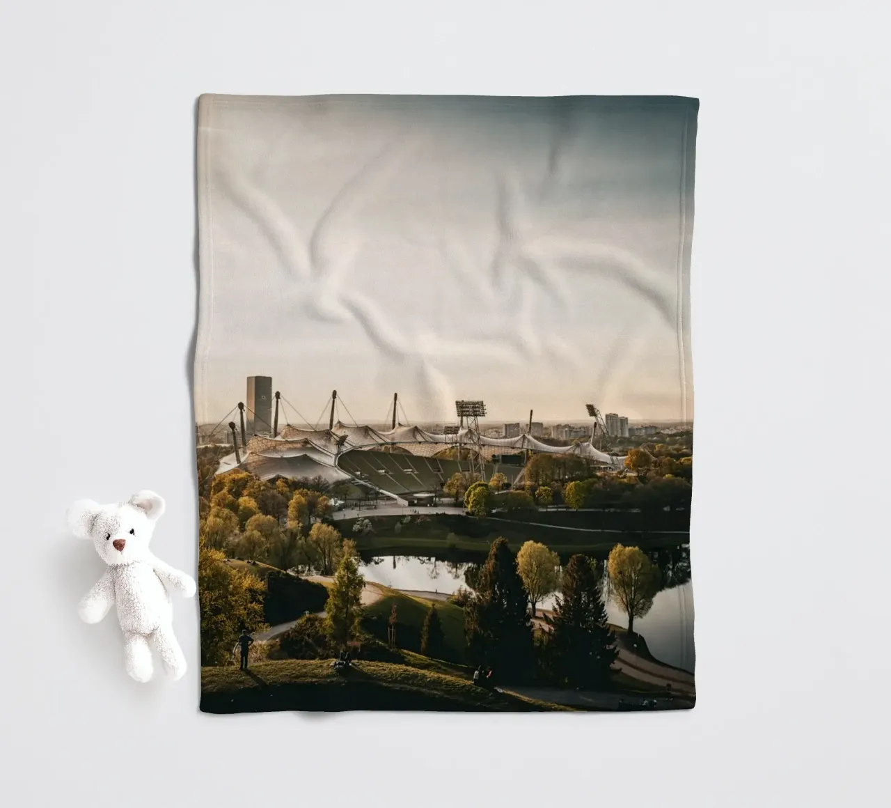 Olympiastadion coperta in pile da Flo Klein