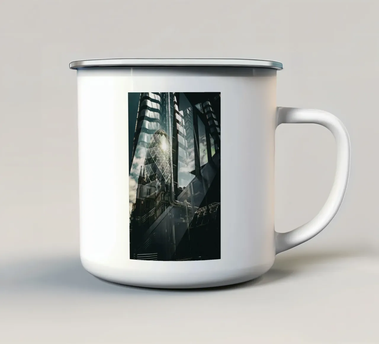 London tazza in smalto da Flo Klein