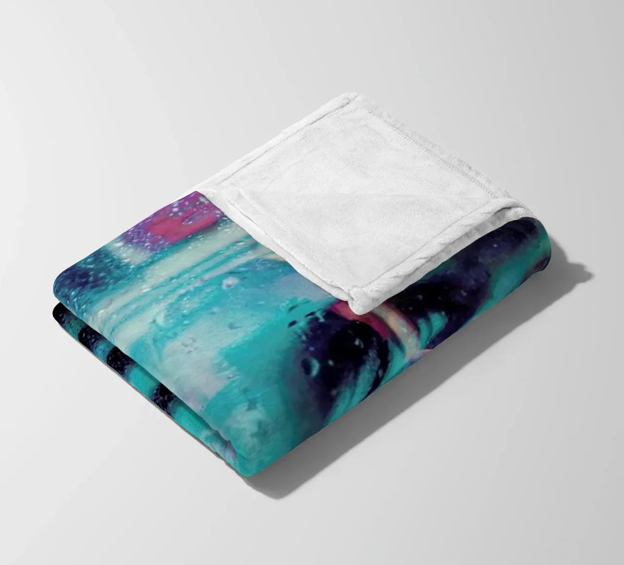 Selfie coperta in pile da Flo Klein