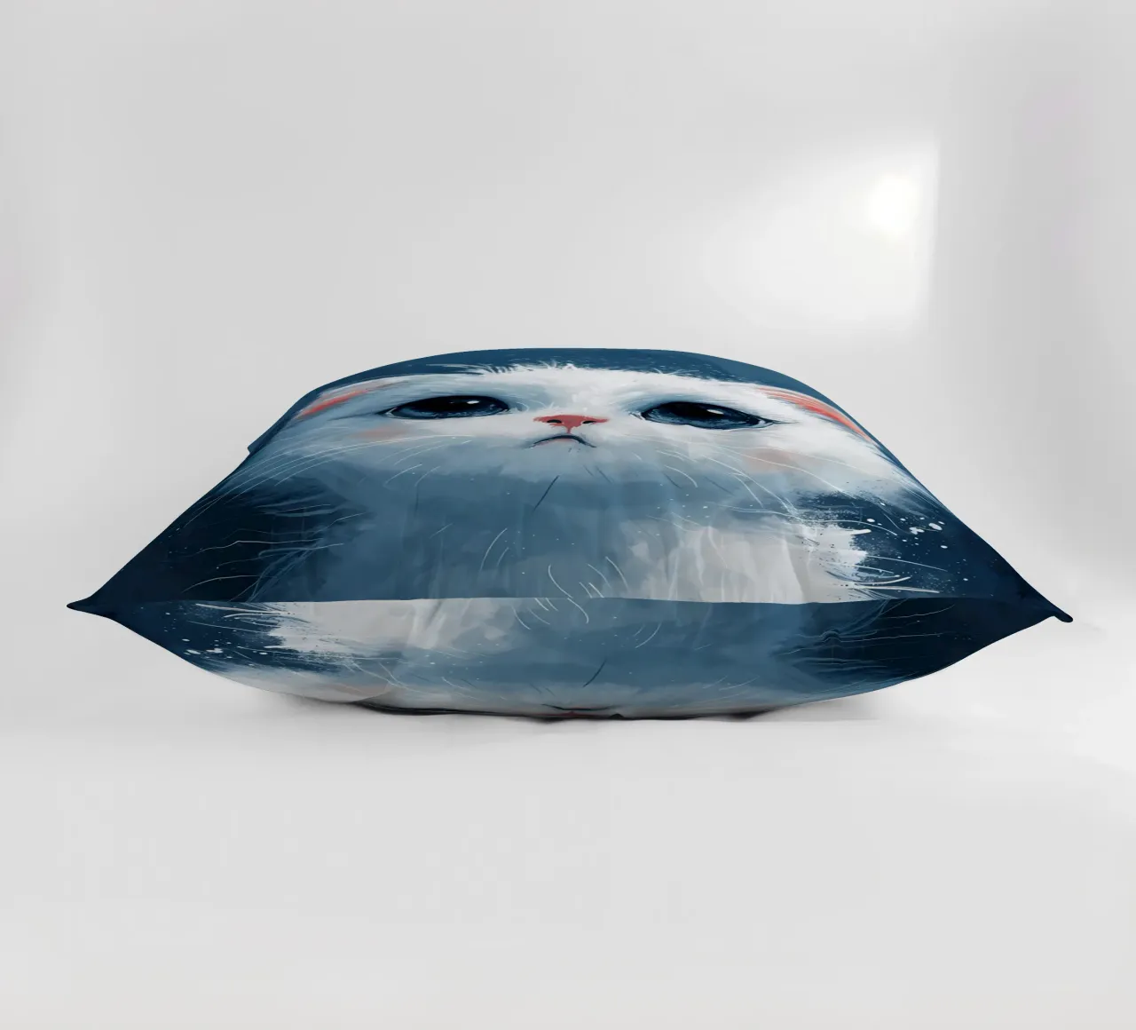 Gattino dagli occhi blu_ Serenity in Fluff cuscino da Manh beo