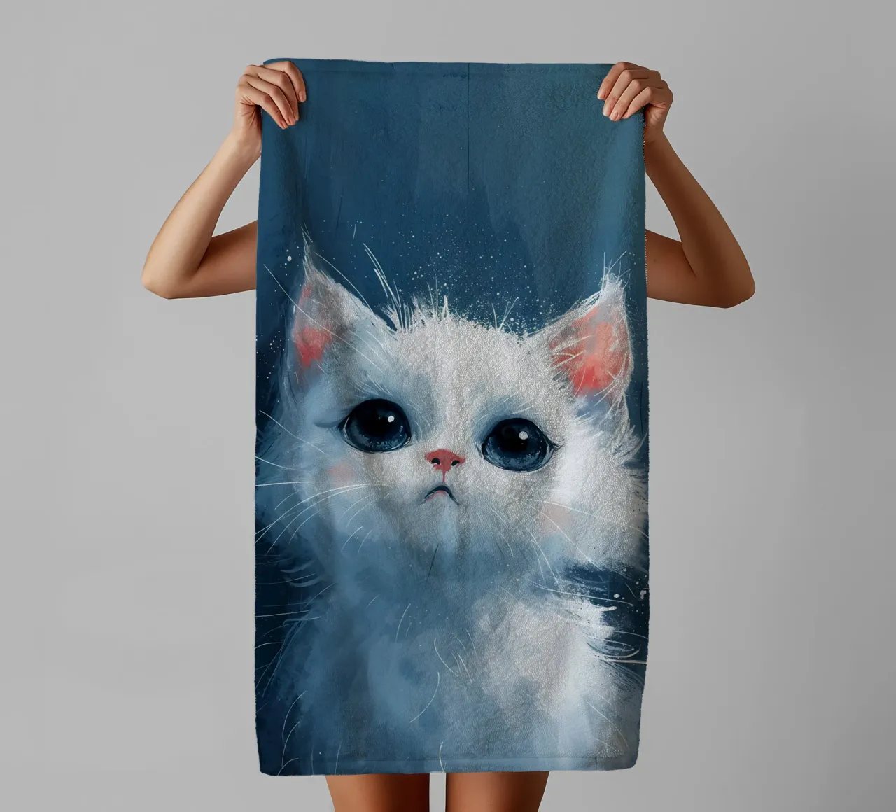 Blauäugiges Kätzchen_ Serenity in Fluff Handtuch von Manh beo