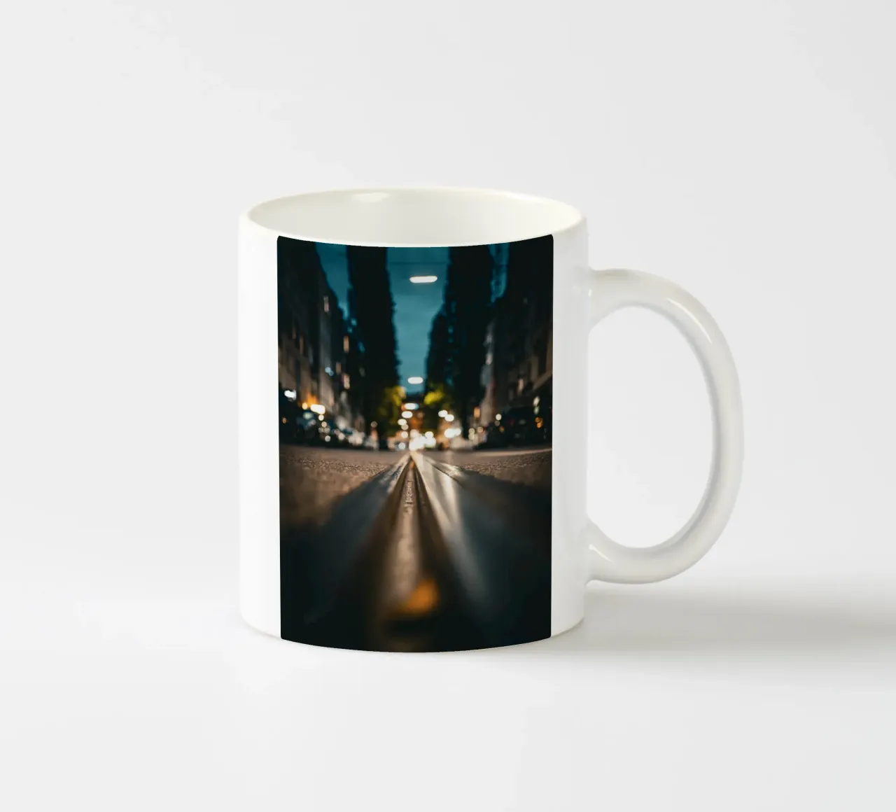 Streets tazza in ceramica da Flo Klein