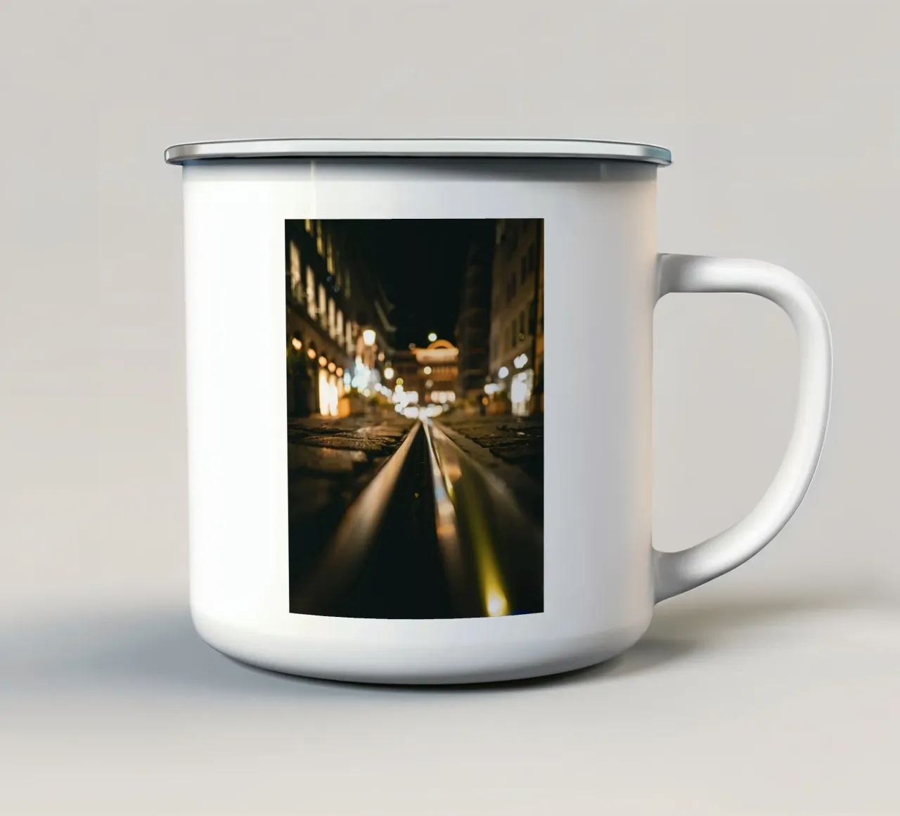 Street 2 tazza in smalto da Flo Klein