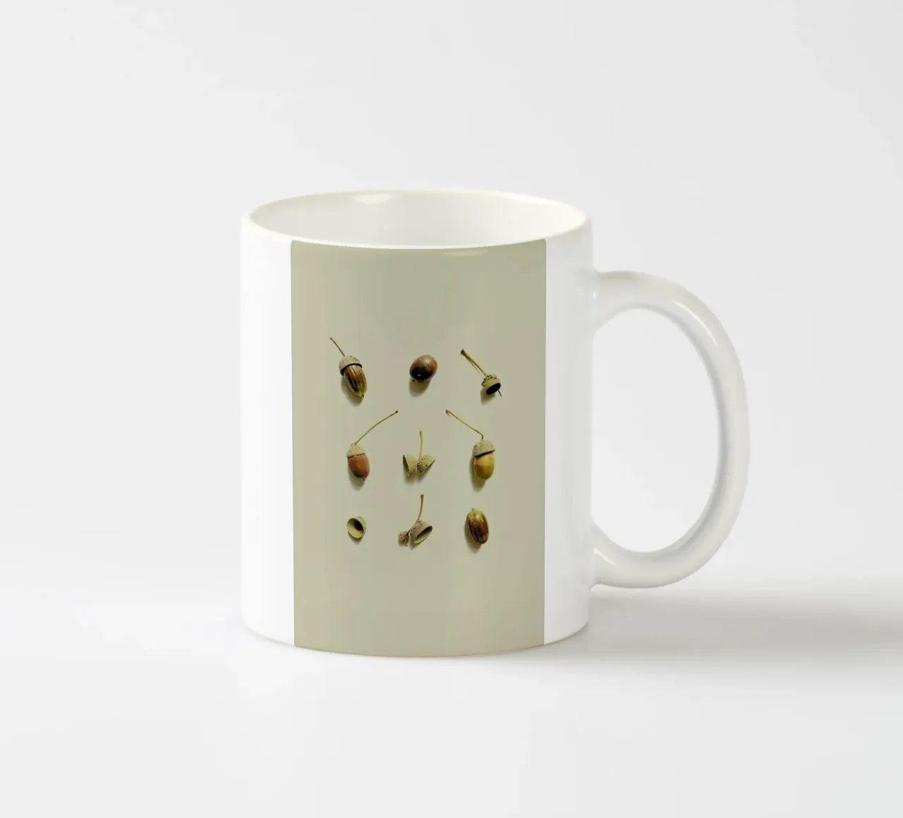 COMPOSIZIONE GHIANDE I tazza in ceramica da Elena Veronese