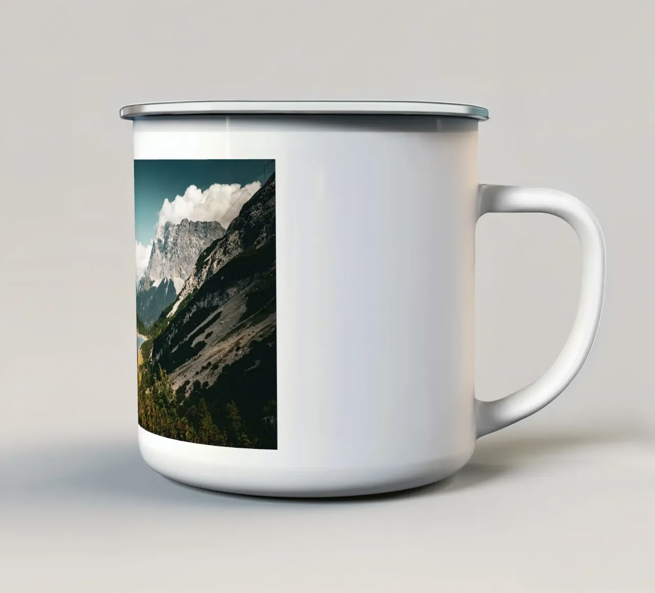 Bergsee tazza in smalto da Flo Klein