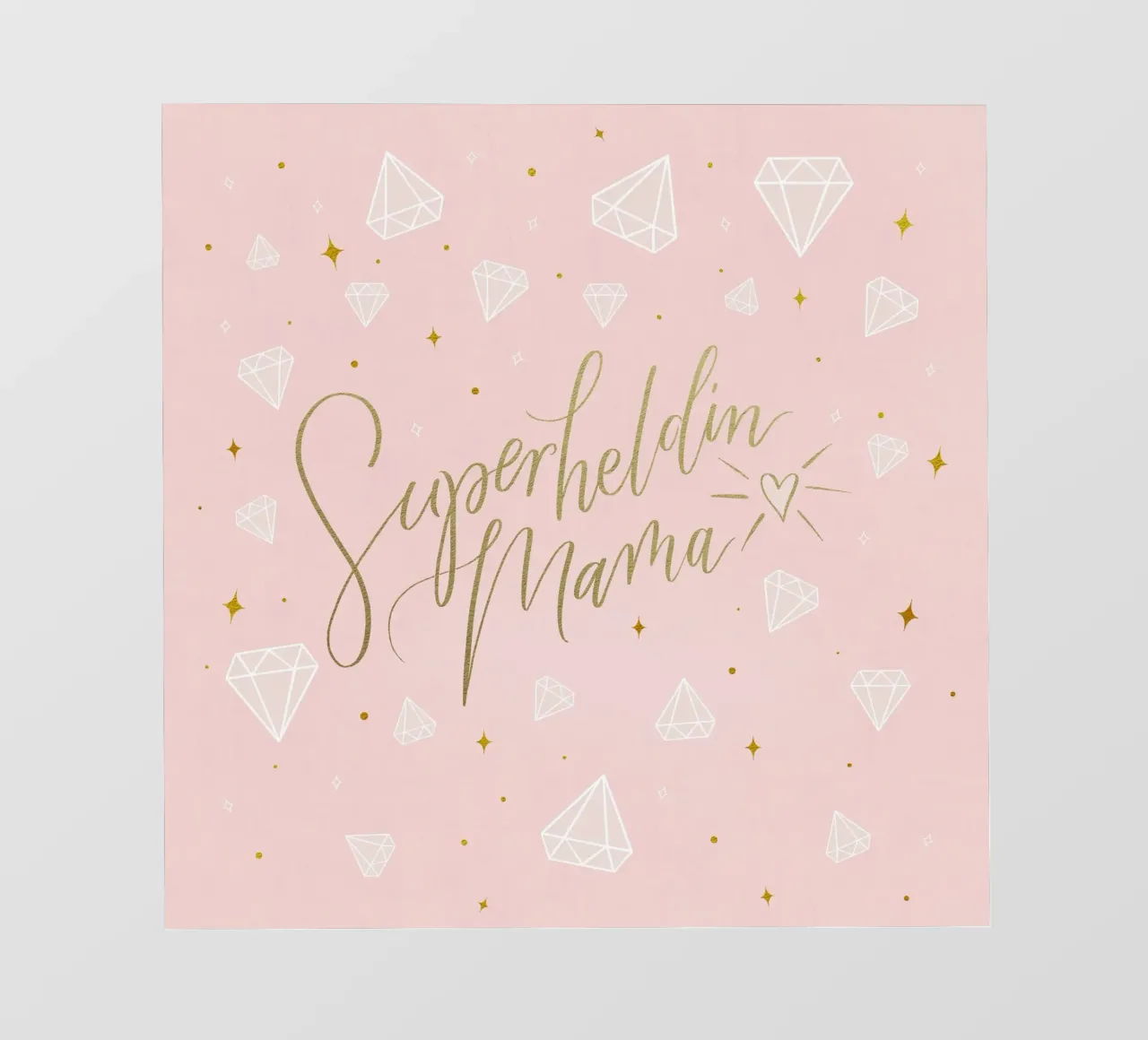 Mamma supereroe. Calligrafia a pennello con texture e cuore in oro pellicola backlit da CalliLetters