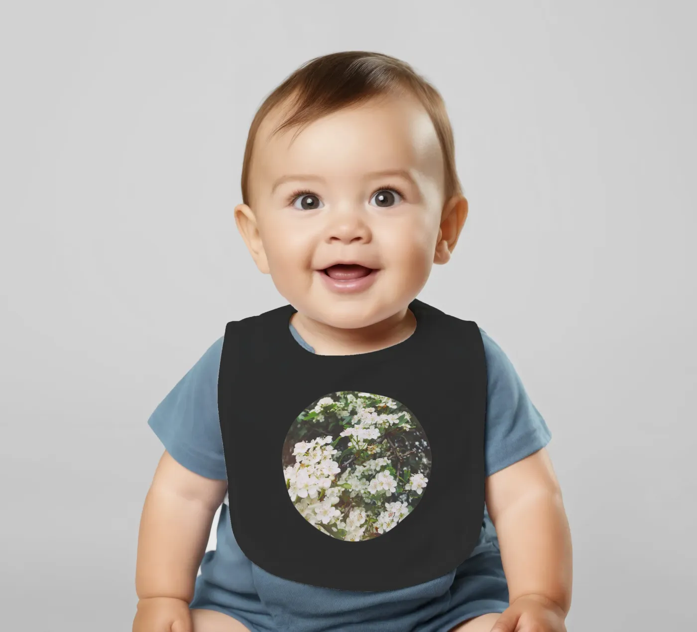 Lente Avond baby slabbetje van Cassia Beck Photography