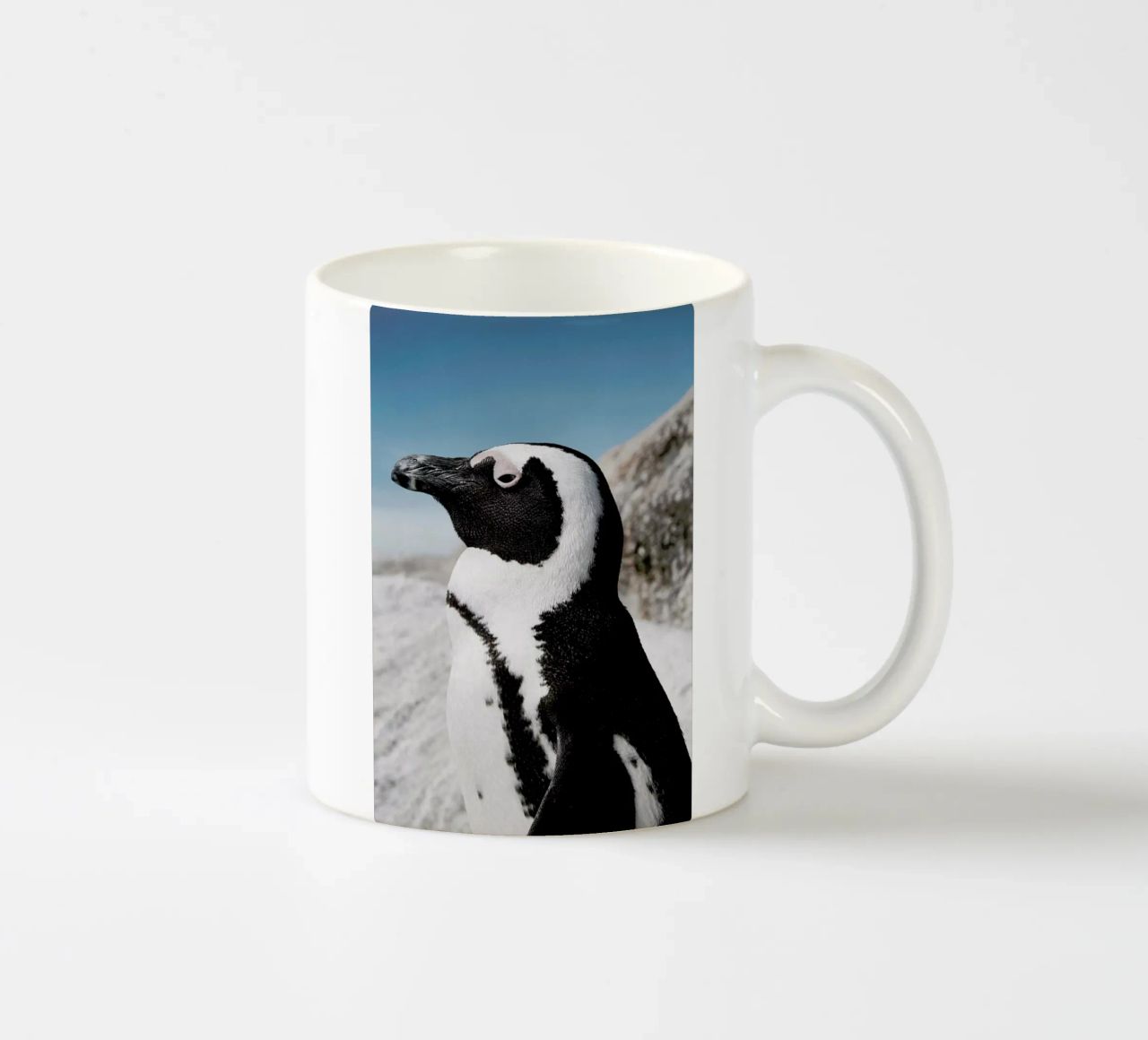 Penguin tazza in ceramica da Laura Palm