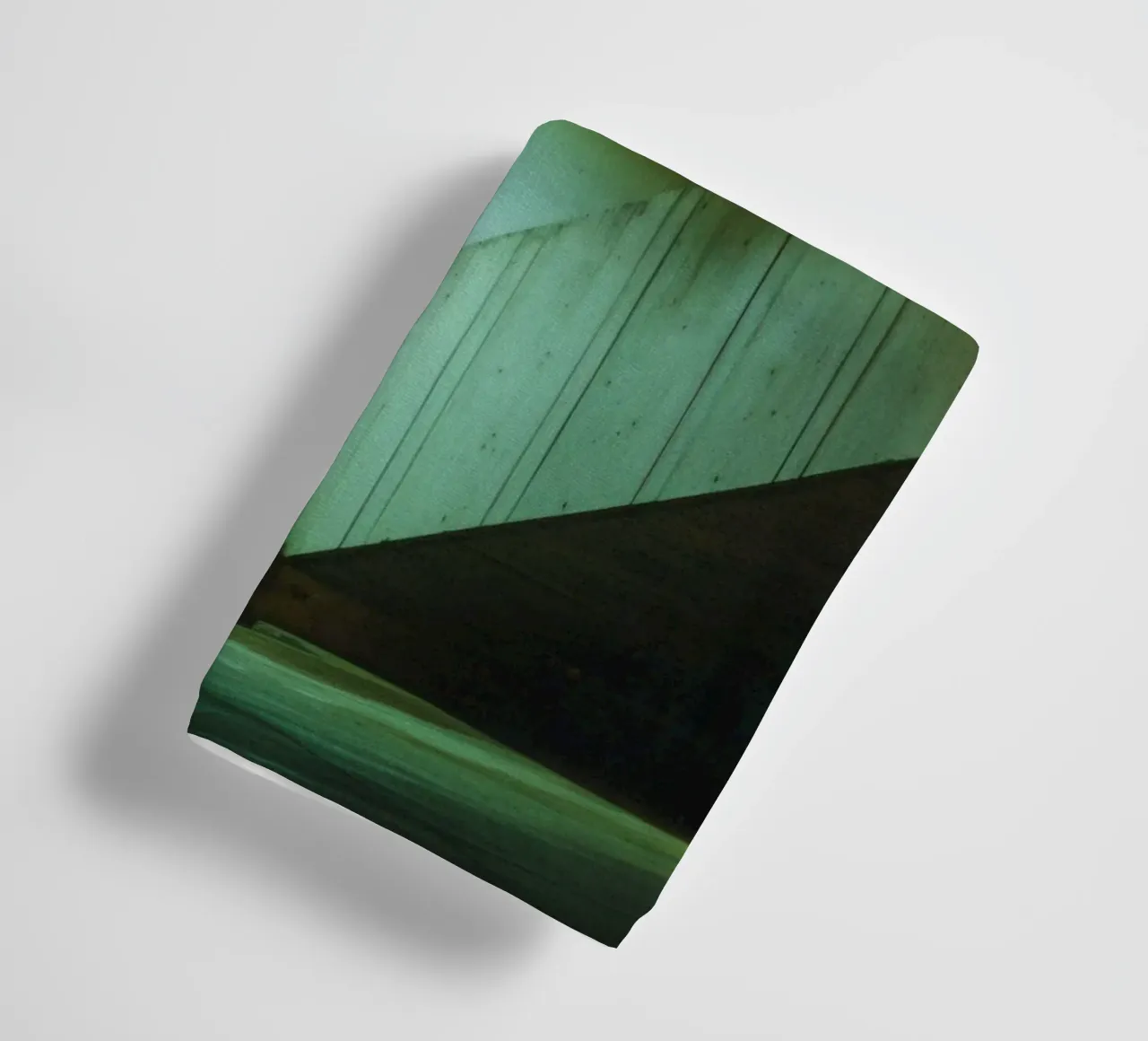 De bewaker van de schaduwen in Hanoi badhanddoek van By Night