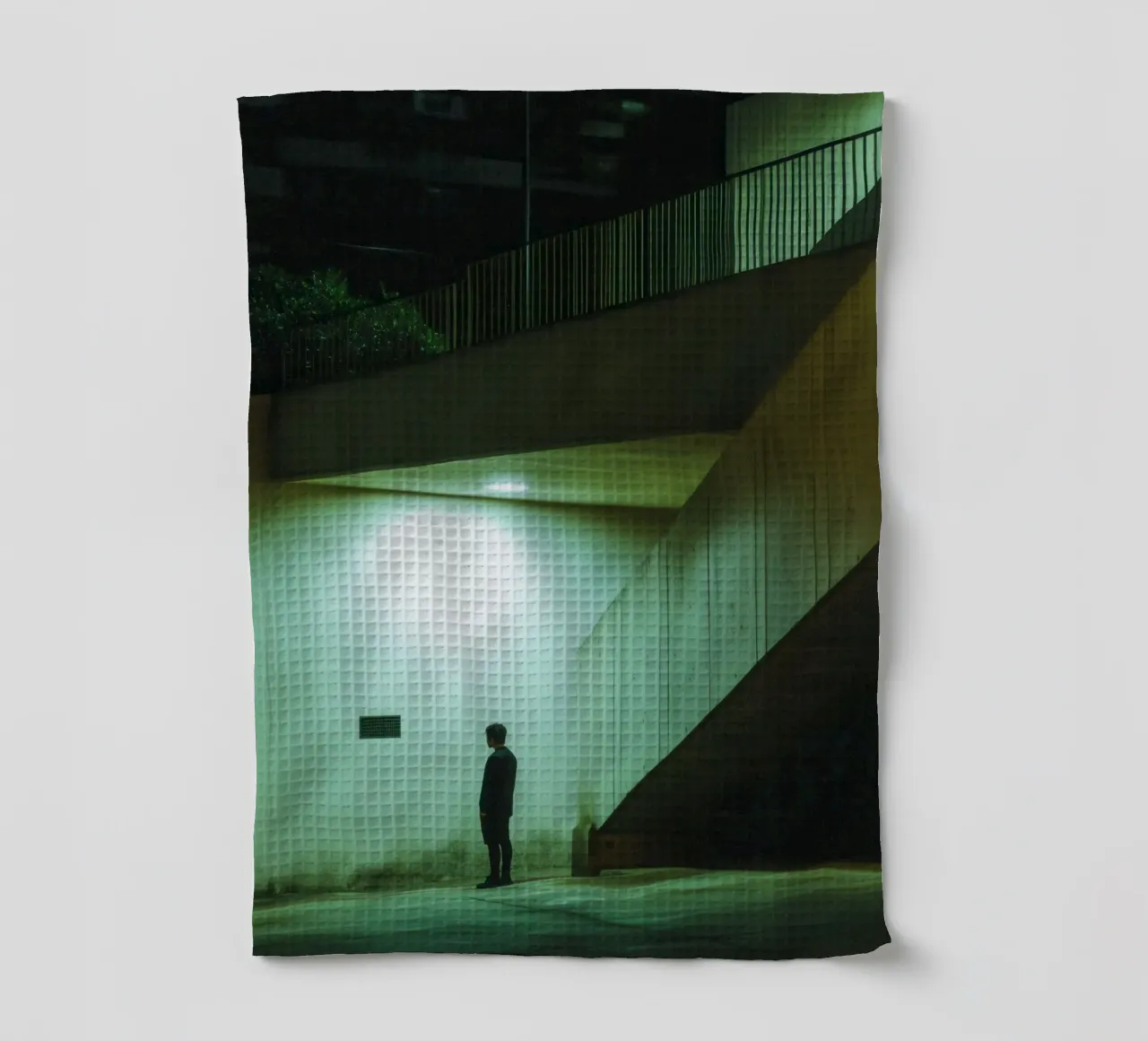 De bewaker van de schaduwen in Hanoi theedoek van By Night