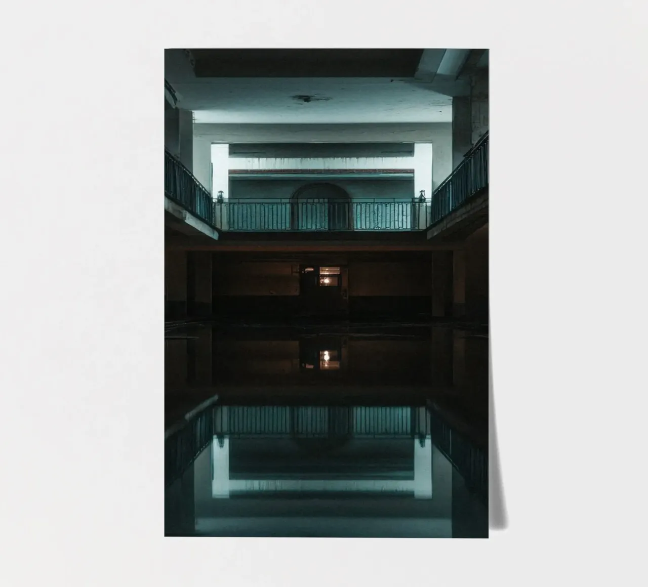 Katmandou Intemporelle : Reflets d’une architecture oubliée planche autocollant de By Night