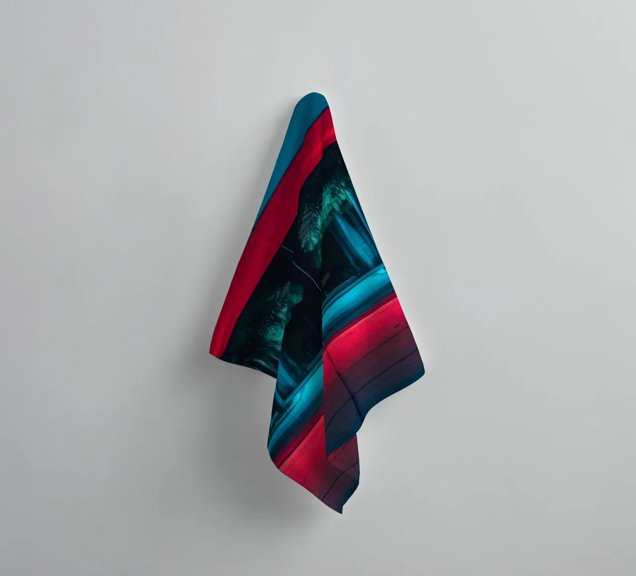 Tropical reflection: Miami and its play of light towel by By Night