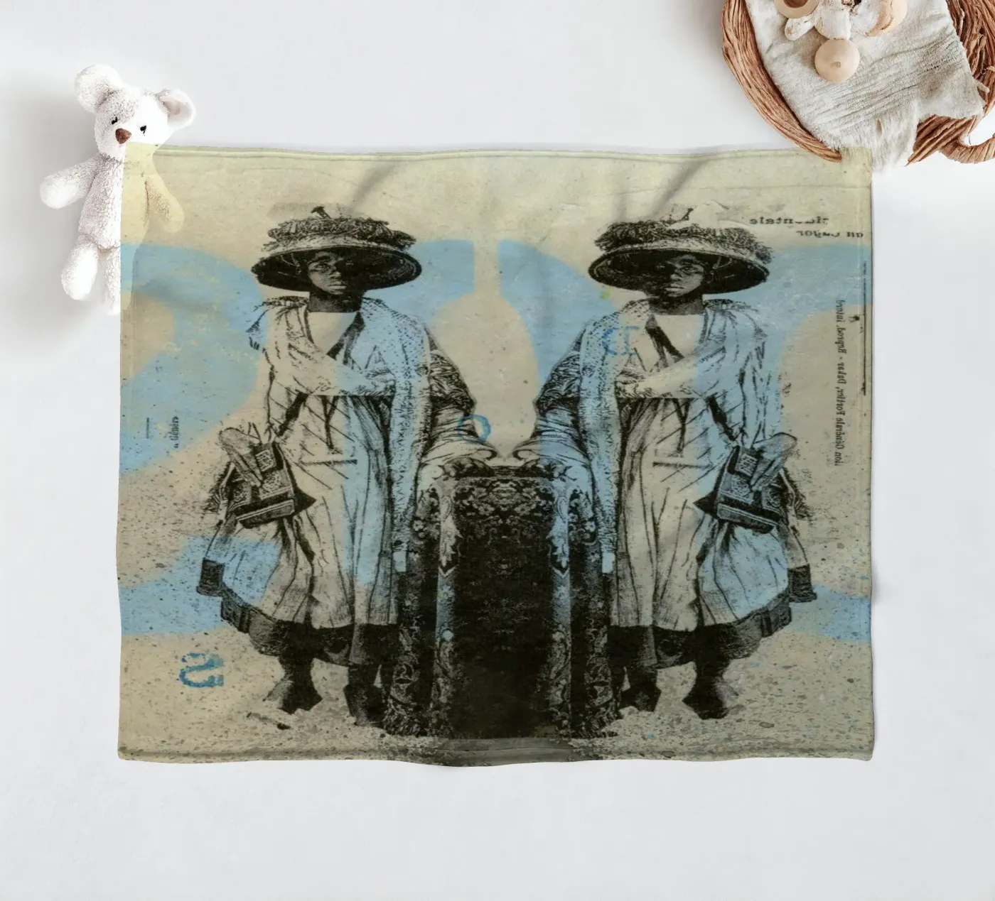 Dos fleece blanket by Tameo