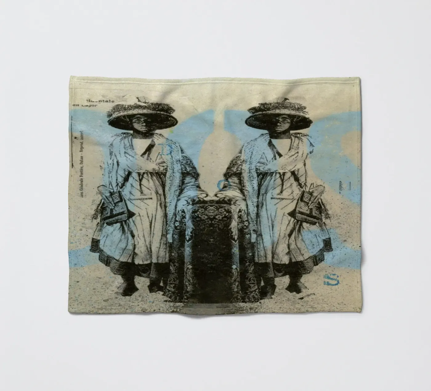 Dos fleece blanket by Tameo