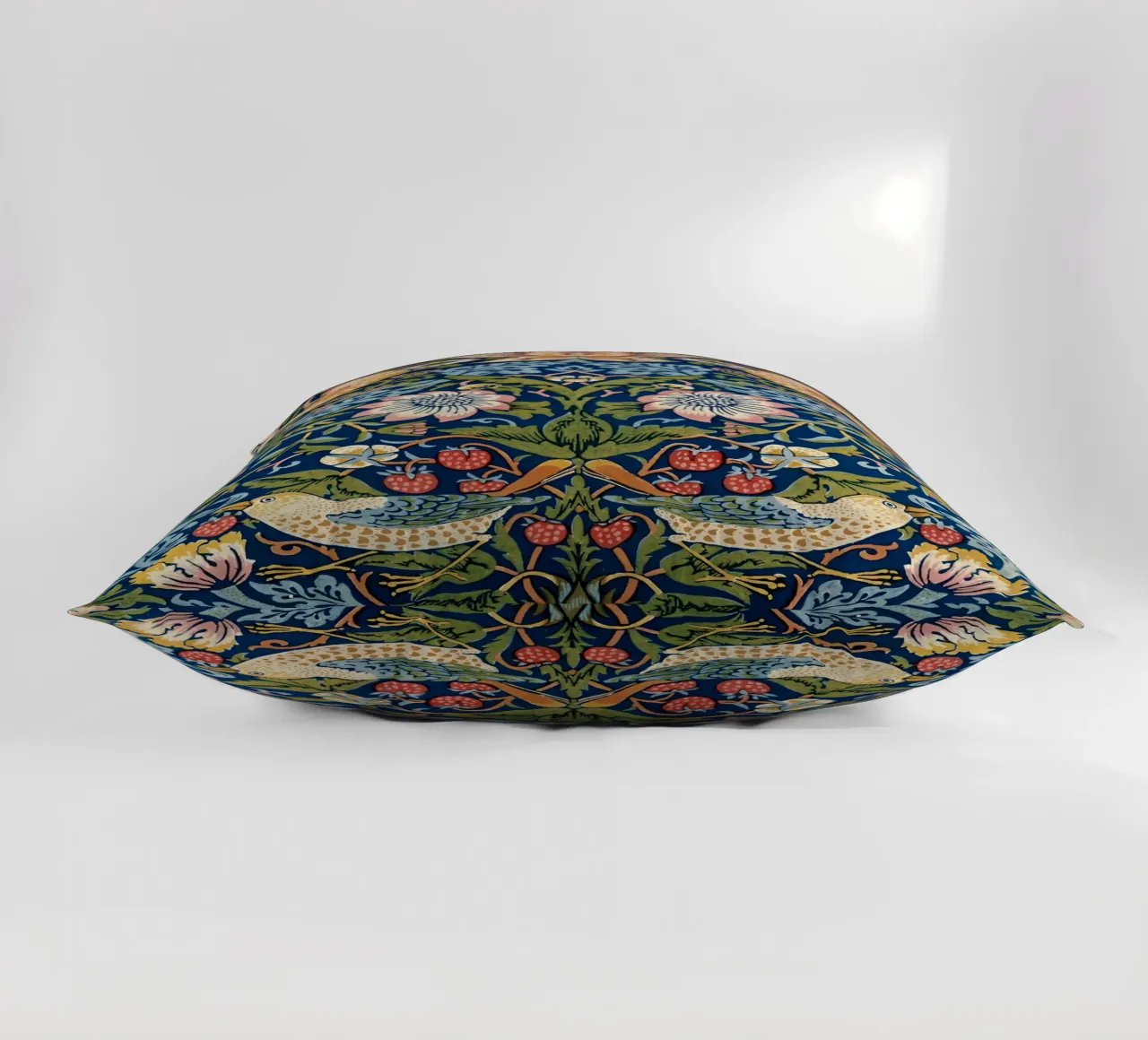 William Morris - Ladro di fragole cuscino da William Store