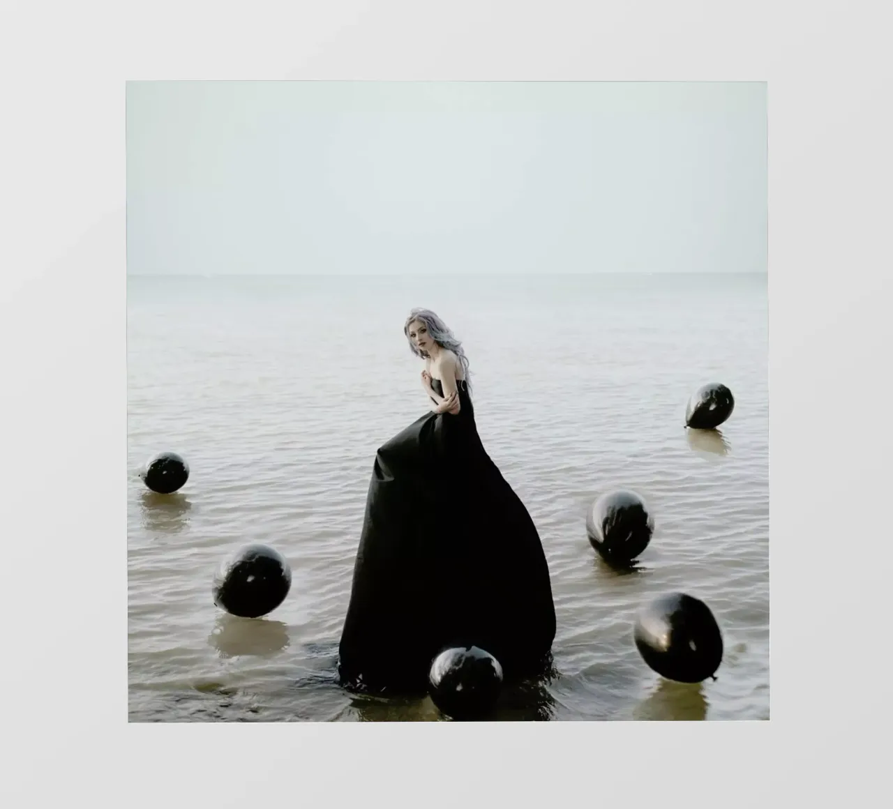 Black Balloons telo in pvc da Jovana Rikalo
