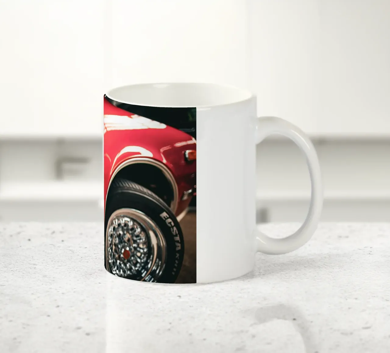 Camaro tazza in ceramica da Flo Klein