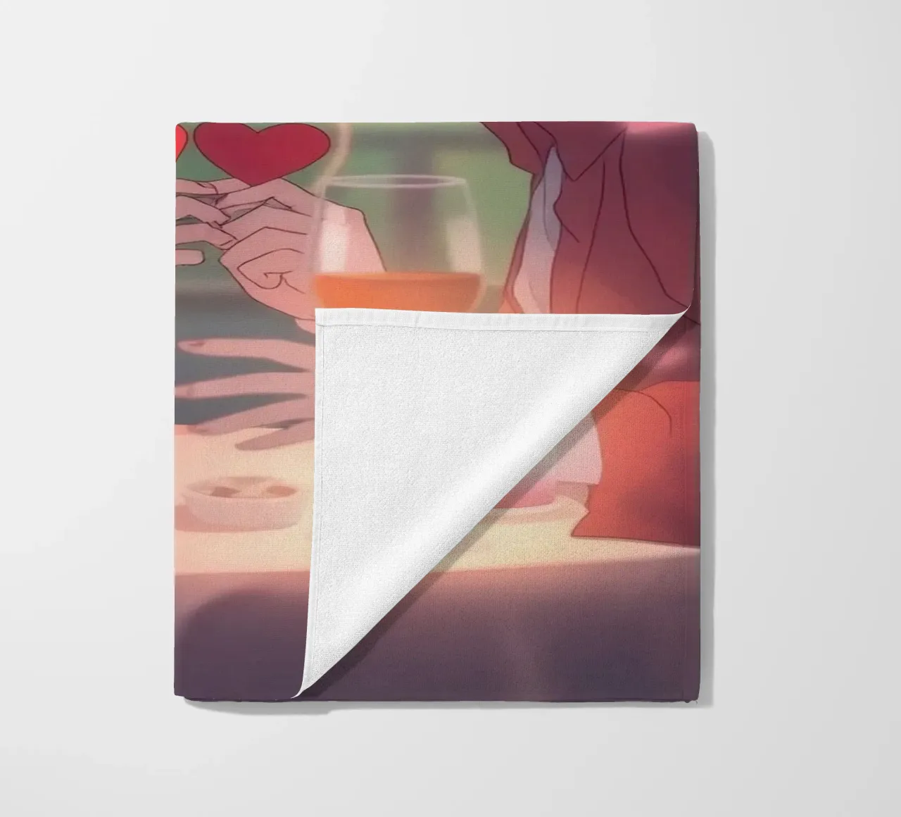 Coppia che si gode una cena romantica sotto i ciliegi in fiore telo mare da DesignDoodle