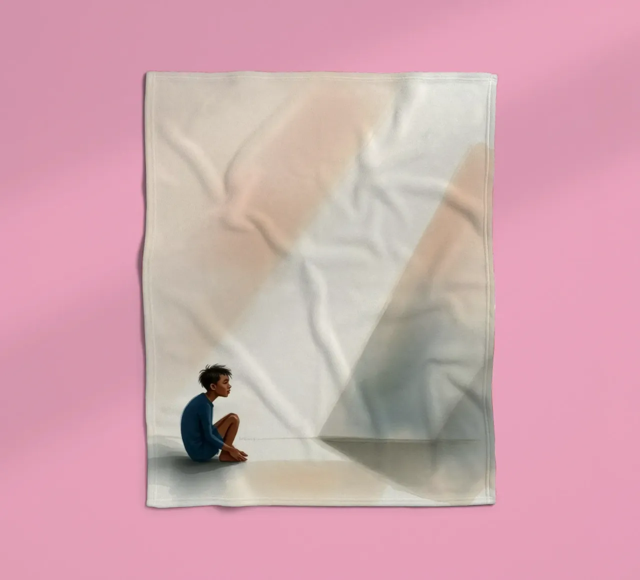 Junge sitzt in stiller Kontemplation, während Licht auf ihn fällt Fleecedecke von DesignDoodle
